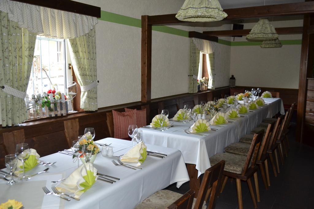 Hotel & Restaurant Zur Linde Freital Buitenkant foto