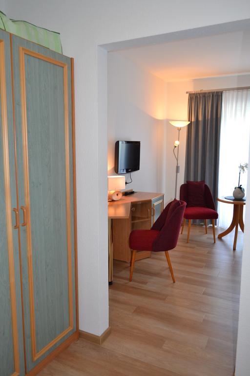 Hotel & Restaurant Zur Linde Freital Buitenkant foto