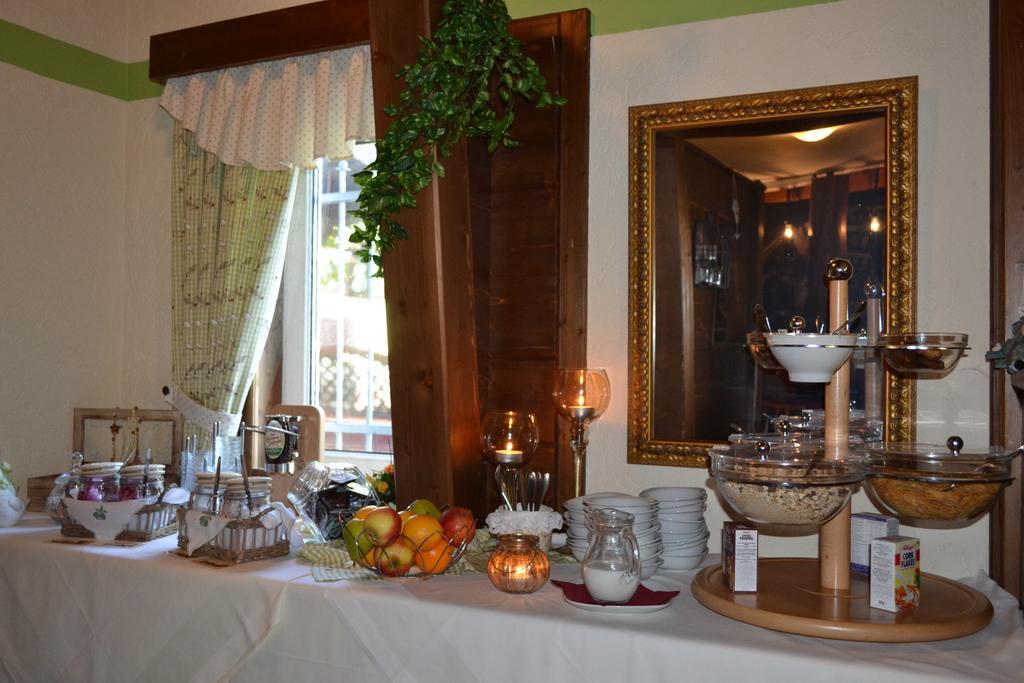 Hotel & Restaurant Zur Linde Freital Buitenkant foto