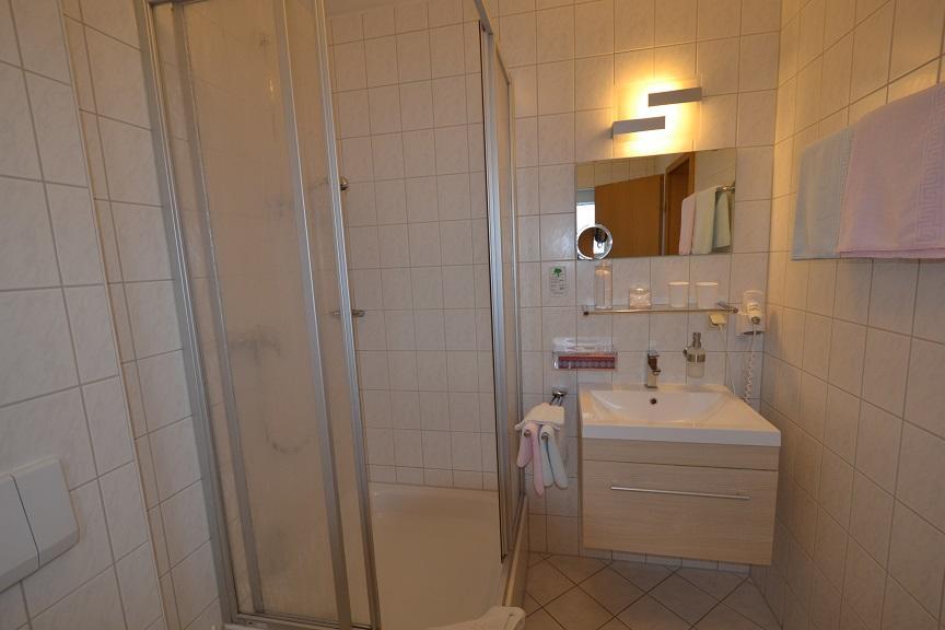 Hotel & Restaurant Zur Linde Freital Buitenkant foto
