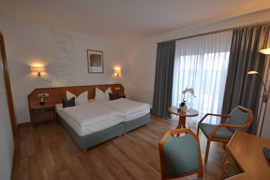Hotel & Restaurant Zur Linde Freital Buitenkant foto